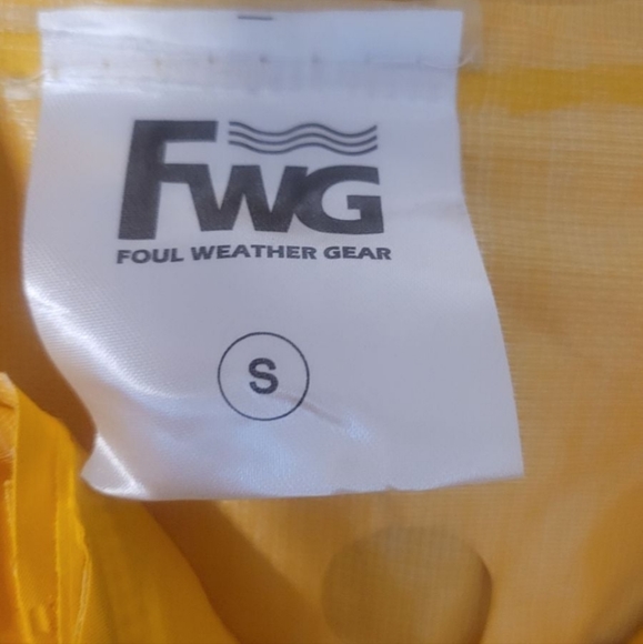 FWG Rain Jacket Size Small - Picture 7 of 8
